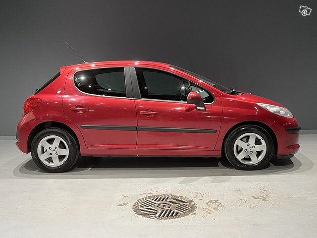 Peugeot 207 13