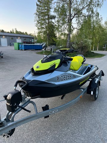 Sea-Doo GTI 170SE 2