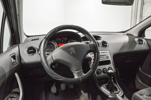 Peugeot 308 11