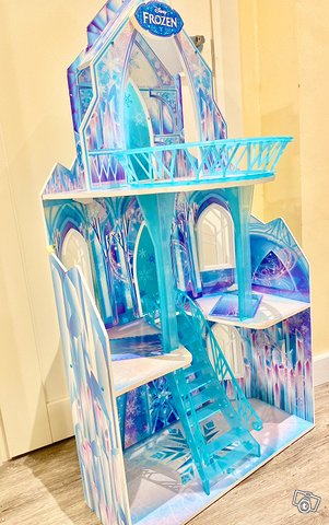 Beautiful Disney  Frozen Castle Nukkekoti, kuva 1