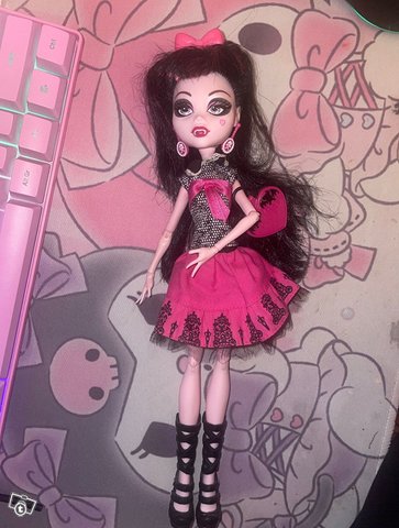 Monster High: Draculaura Picture Day