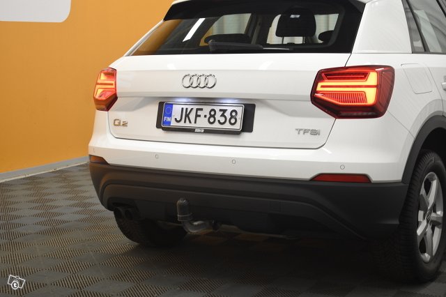 Audi Q2 9