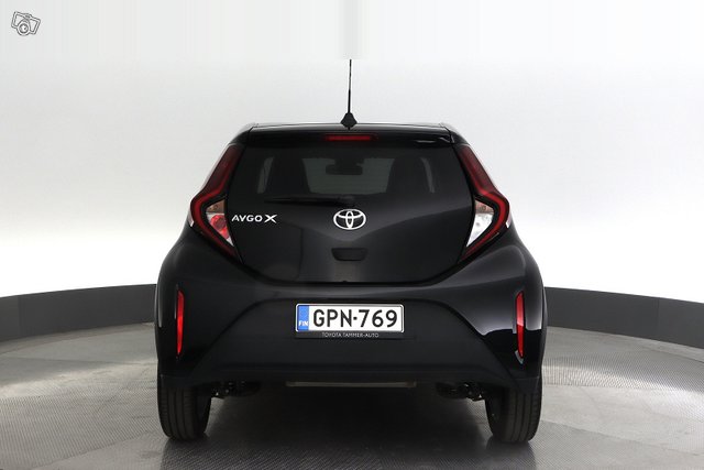 Toyota Aygo X 4