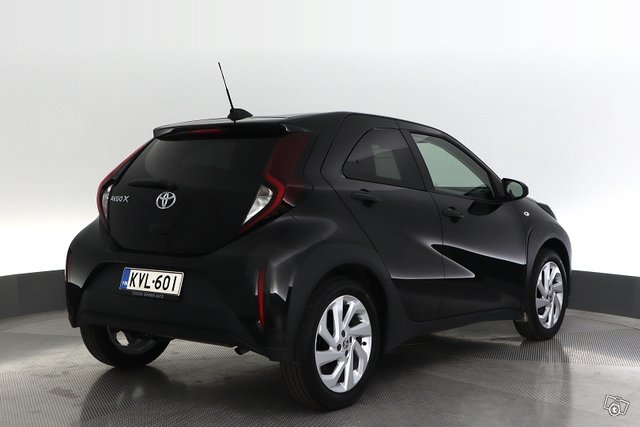 Toyota Aygo X 5