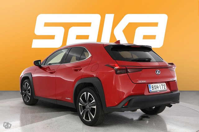 Lexus UX 5