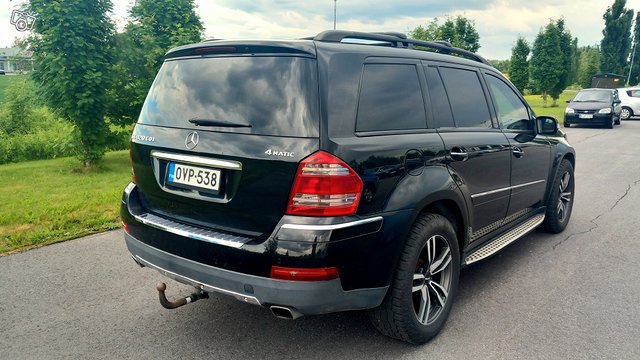 Mercedes-Benz GL 7