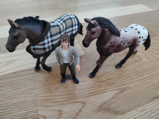 Schleich hevoset ja ihminen