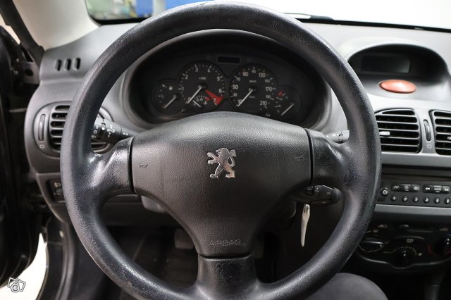 Peugeot 206 12