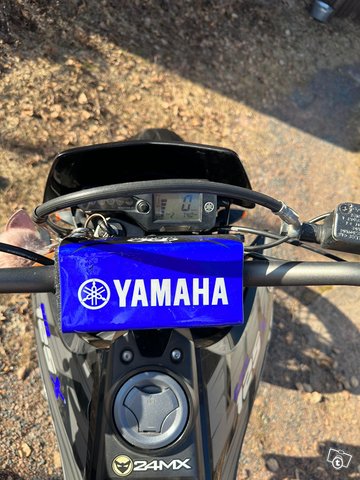 Yamaha WR 9