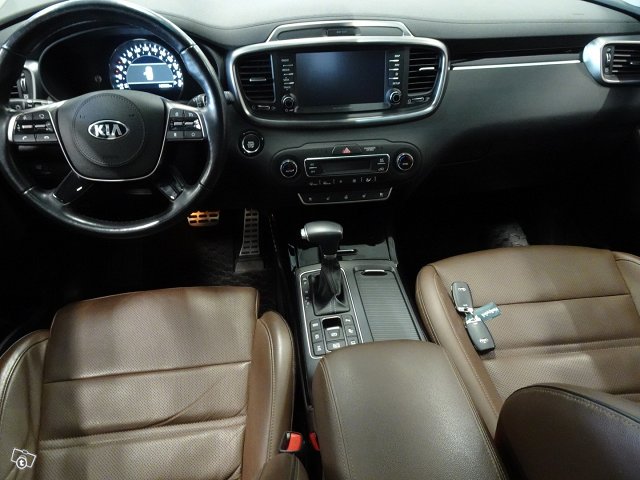 Kia Sorento 12