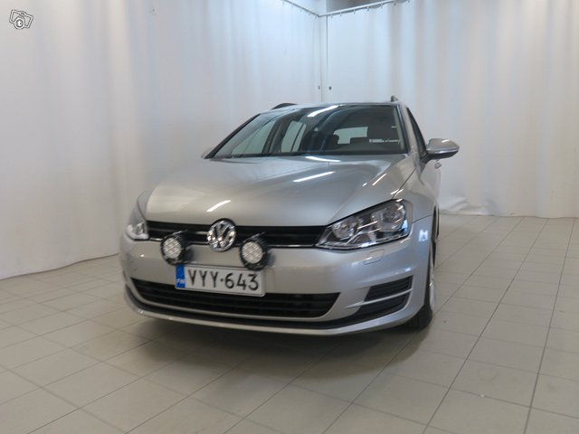 VOLKSWAGEN Golf 6