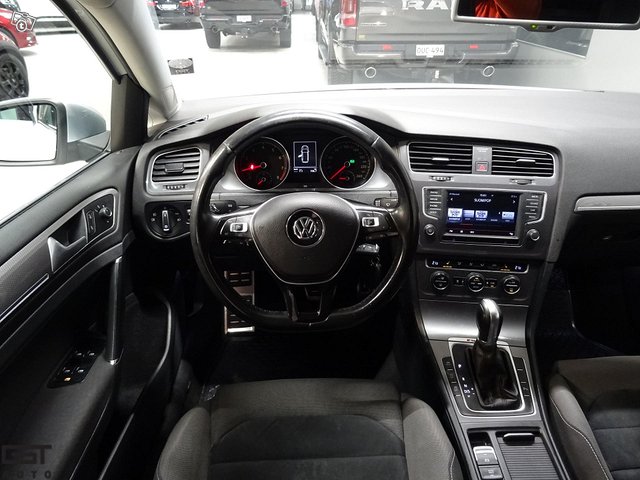 Volkswagen Golf 8