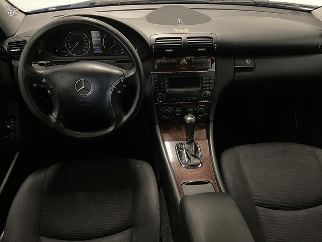 Mercedes-Benz C 10