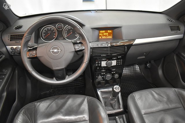 Opel Astra 12