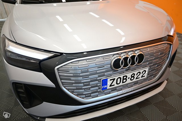 Audi Q4 E-tron 9