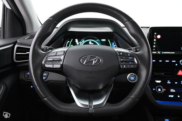 Hyundai IONIQ Plug-in 22
