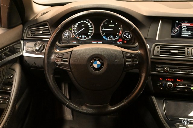 BMW 518 17