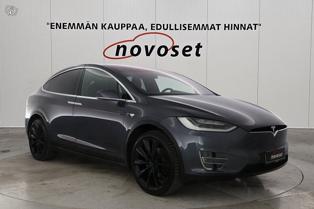 TESLA MODEL X 5