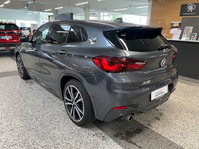 BMW X2 4