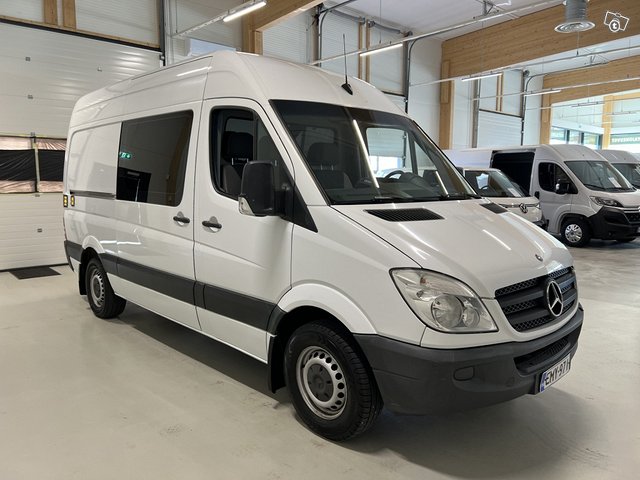 Mercedes-Benz Sprinter 2