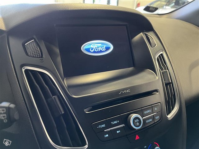 Ford Focus 19