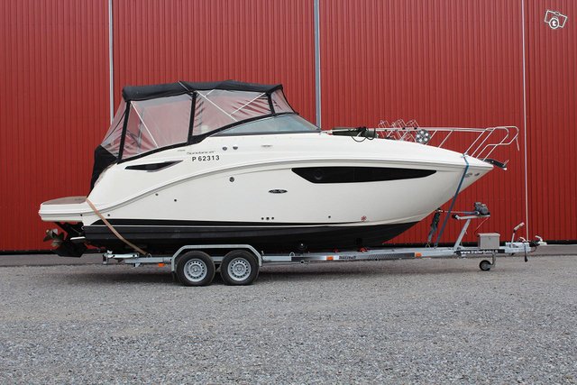 Sea Ray 265 Sundancer, kuva 1