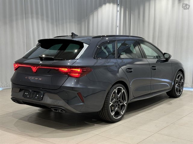 Cupra Leon Sportstourer 5