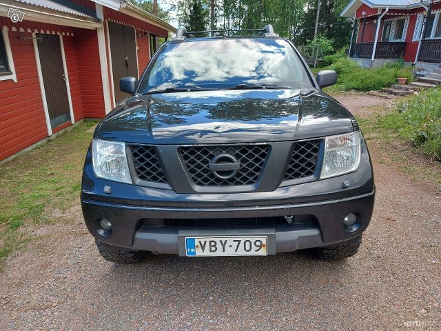 Nissan Navara 3