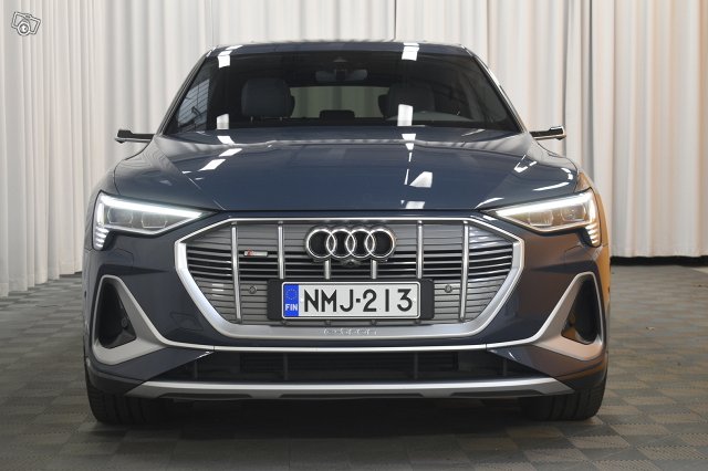 Audi E-tron 2