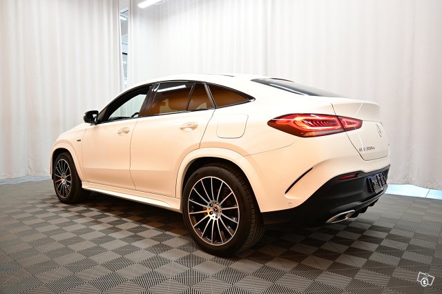 Mercedes-Benz GLE 7