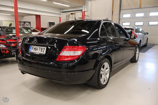 Mercedes-Benz C 4