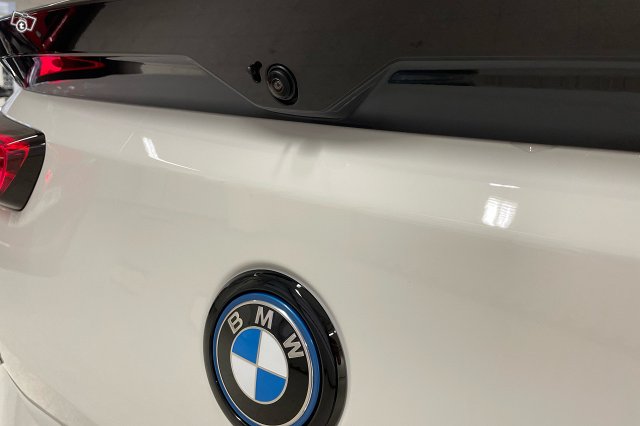BMW IX2 13