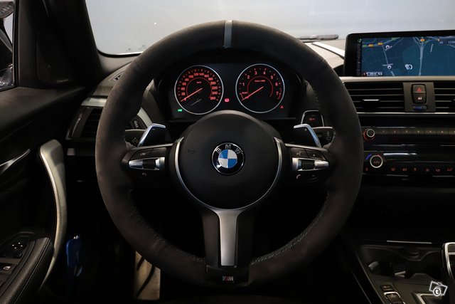 BMW M135i 6