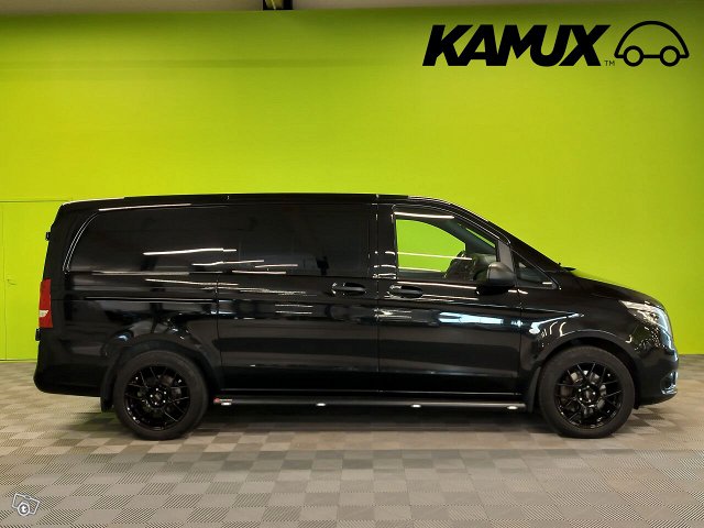 Mercedes-Benz Vito 9