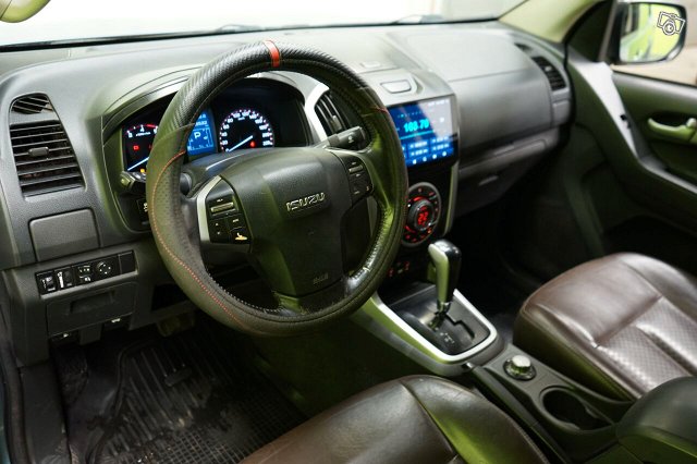 Isuzu D-Max 13