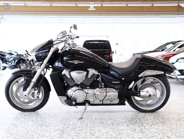 Suzuki INTRUDER 2