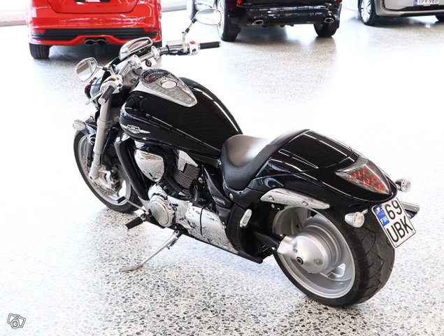 Suzuki INTRUDER 4