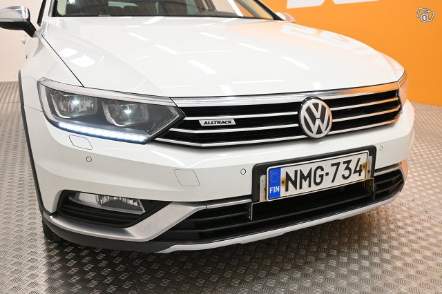 Volkswagen Passat 10