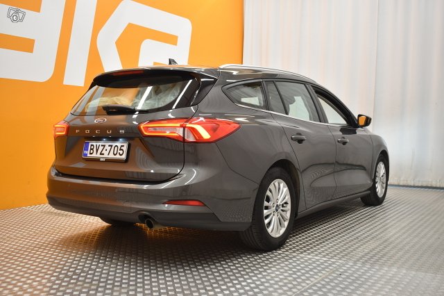 Ford Focus 8