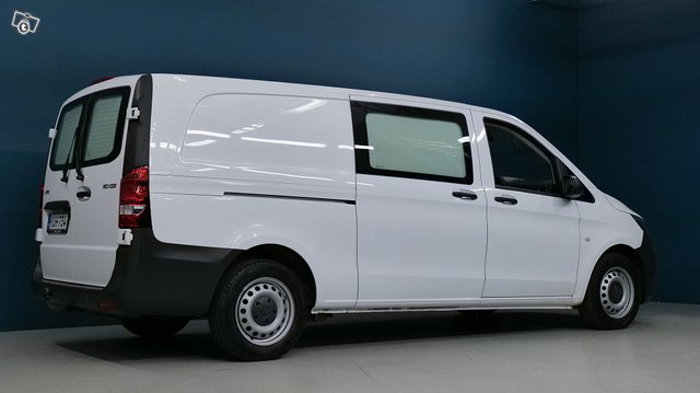 Mercedes-Benz VITO 4