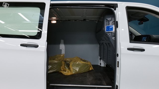 Mercedes-Benz VITO 14