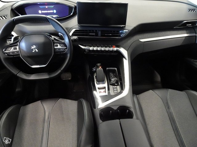 PEUGEOT 3008 11