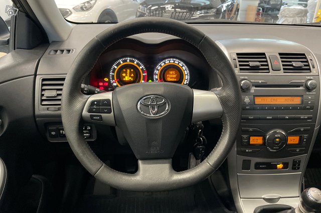 Toyota Corolla 21
