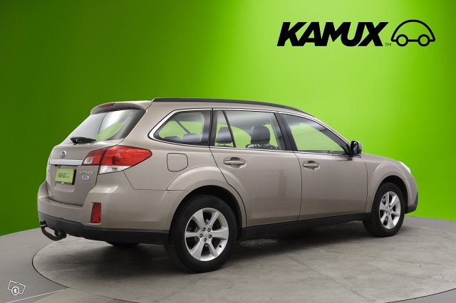 Subaru Outback 2