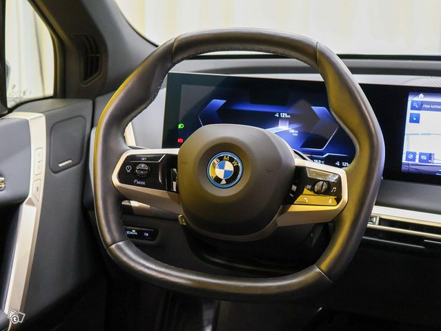 BMW IX 4