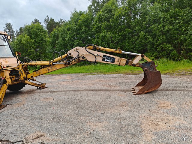 Caterpillar 436 kaivurikuormaaja 6