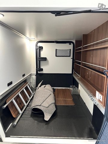 Hymer BMC T680 Nostovuode 4