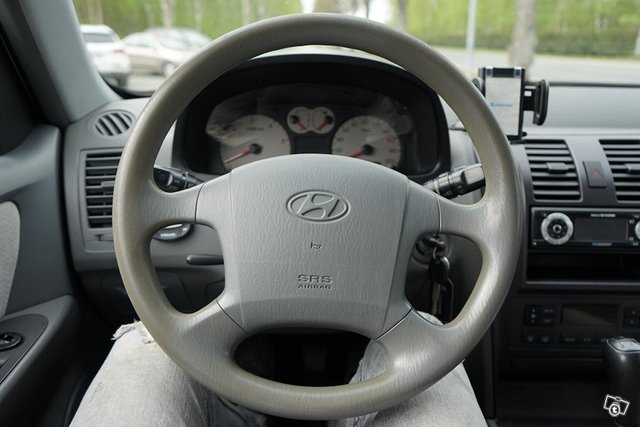 Hyundai Terracan 4