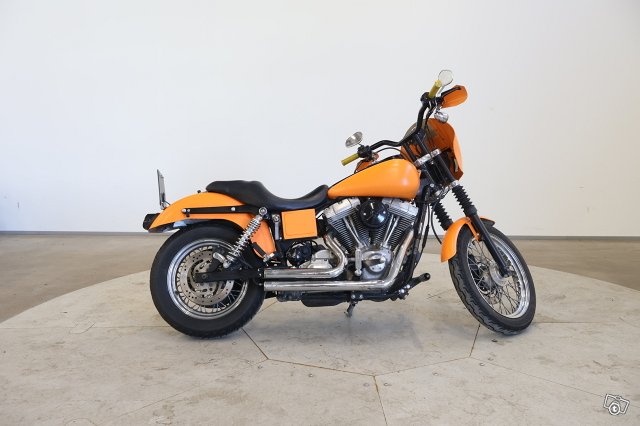 Harley-Davidson DYNA 6