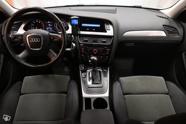 Audi A4 9